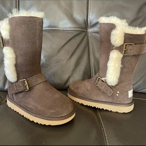 UGG Classic Kids Boots size 11